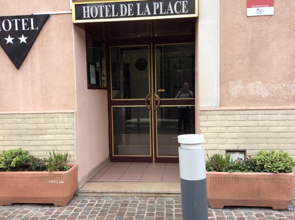 Hotel De La Place มาลากอฟฟ์ ภายนอก รูปภาพ