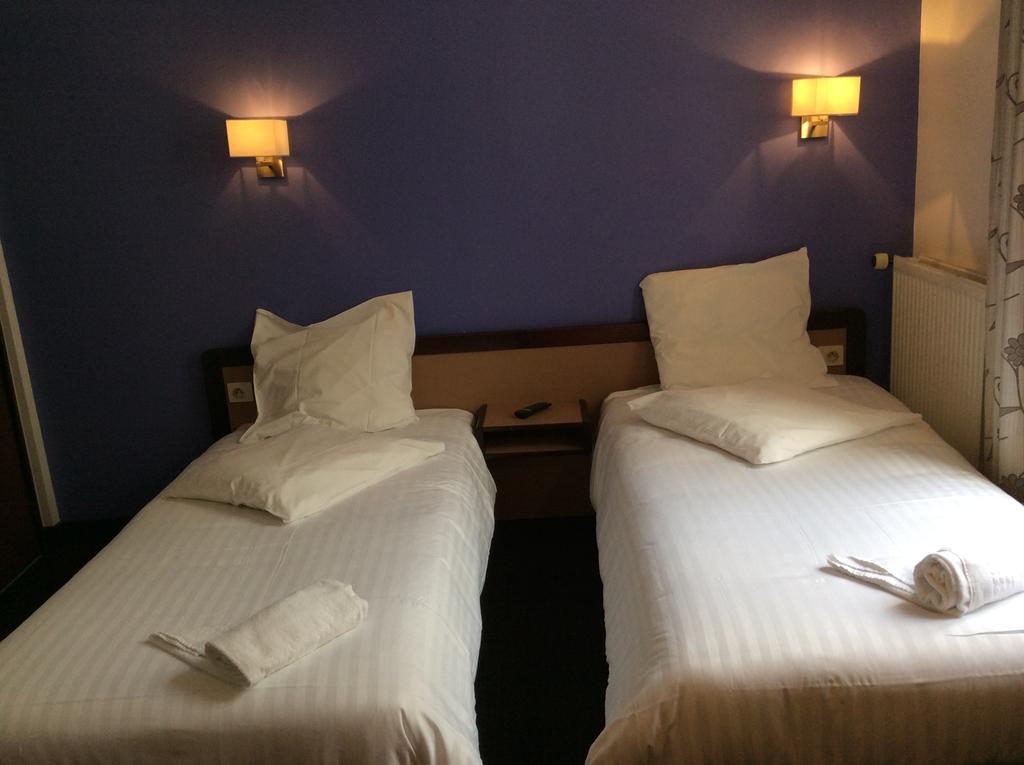 Hotel De La Place มาลากอฟฟ์ ห้อง รูปภาพ